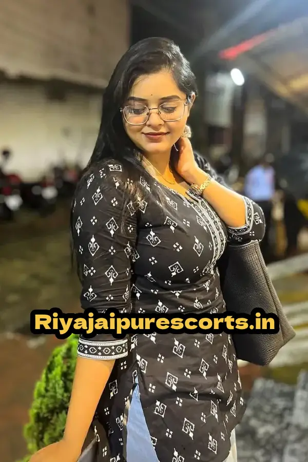 Discreet companion Jaipur